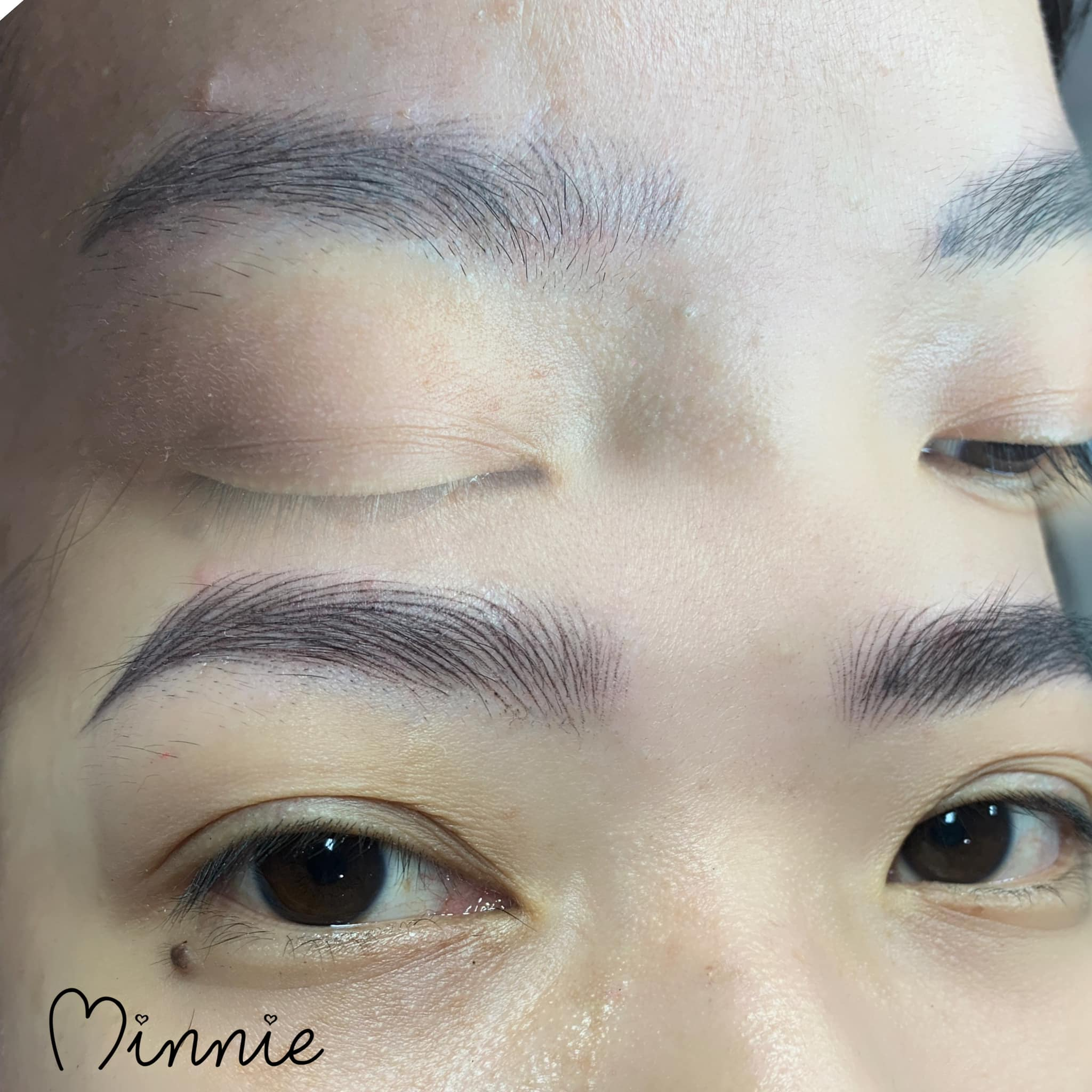 Điêu khắc chân mày Hairstroke